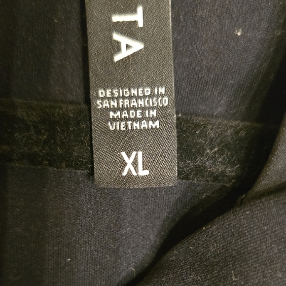 Athleta Women's Black Hoodie Sweatshirt - Picture 3 of 14